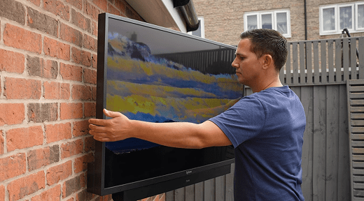 Installation murale du téléviseur
